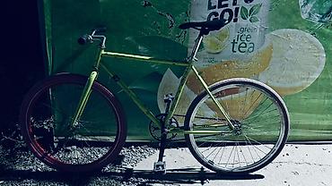down hill: Фикс-байк (single-speed) с трековой геометрией размер колисо26размер — 4