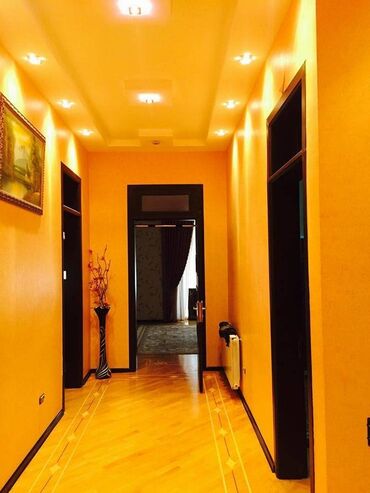 Ofislər: Nəsimi rayonu, “Cəlil Məmmədquluzadə” küçəsində, “AzərTürk Bank”a — 11