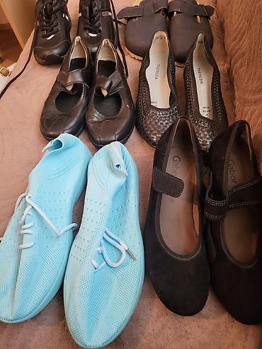 Baletanke: Ženska obuća i torbe – razni modeli Obuća: - Balerinke crne sa — 7