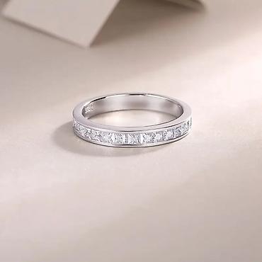 Кольцо из серебра 925 с муассанитом — ADAMANT, арт. 35467 - Материал