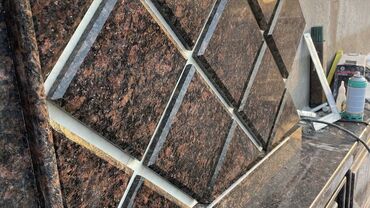 Фасадные гранитные плитки: Плиты из гранита оптом и в розницу для облицовки фасадов, ступеней или — 17