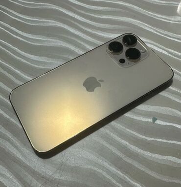 Apple iPhone: IPhone 14 Pro Max, Б/у, 256 ГБ, Золотой, Зарядное устройство, Чехол, 89 %