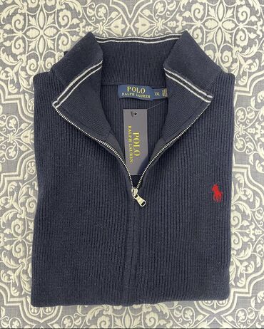 мужской свитер: Продаю мужской кардиган. Размеры XL, XXL 70% хлопок, 20 % шерсть, 10