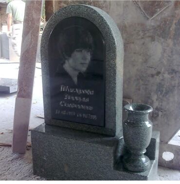 Ритуальные услуги: Изготовление овалов с фото, Изготовление памятников, Изготовление табличек | Габбро, Гранит, Металл | Оформление at lalafo.kg — 11 Ритуальные услуги: Изготовление овалов с фото, Изготовление памятников, Изготовление табличек | Габбро, Гранит, Металл | Оформление — 11