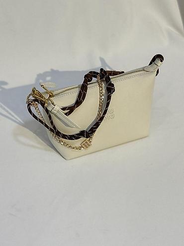 Çantalar: Miu Miu mini çiyin/çapraz çanta - Rəng: krem-ağ korpus, qızılı — 1
