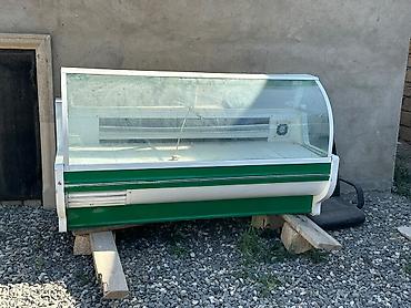 Vitrin soyuducu tecili satilir 500azn. Unvan Xirdalan Nigaz