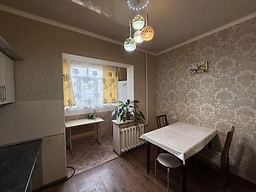 4: Сдается 2х комнатная квартира Район 12мкр Площадь 52м2 Этаж 4 — 4