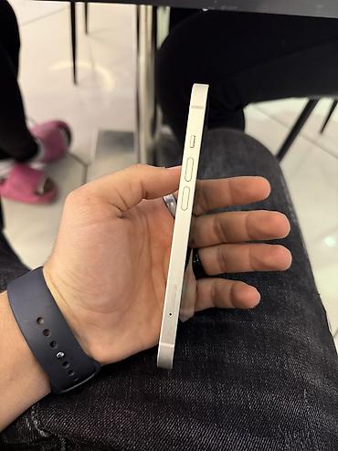 Apple iPhone: IPhone 14, 128 GB, Ağ, Face ID — 9