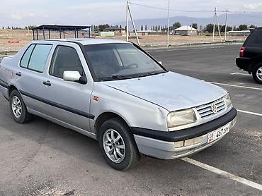 Volkswagen: Volkswagen Vento: 1994 г., 1.8 л, Механика, Бензин, Седан — 5