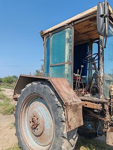 maşın buferi: Traktor – dörd təkərli, kabinalı, dizel mühərrikli kənd təsərrüfatı — 4