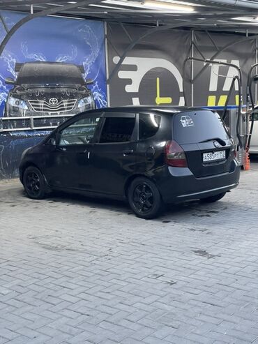 хонда жаз в бишкеке: Honda Fit: 2003 г., 1.3 л, Автомат, Бензин, Хетчбек