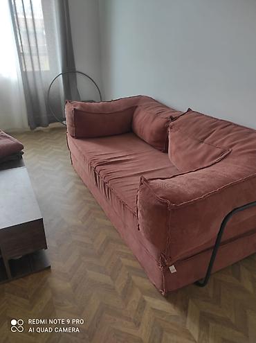 Digər mebel: Divan satılır — 700 AZN Keyfiyyətli və rahat divandır. Cəmi 1 il — 1