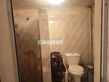 Продажа барачных домов: 🏠 **Срочно продаётся 3-комнатный барачный дом!** 📍 Район at lalafo.kg — 11 Продажа барачных домов: 🏠 **Срочно продаётся 3-комнатный барачный дом!** 📍 Район — 11