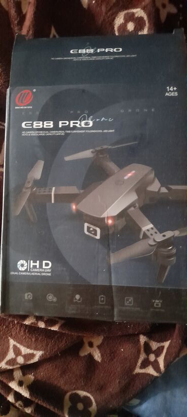 мини камера с сим картой: Квадрокоптер E88 Pro с HD-камерой, был использыван рабочий
