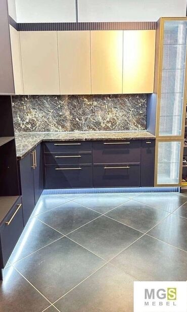 Mətbəx mebeli: Kvadrati 120 manat 270 manata kimi deyişen dolablar Paqonnu metri 180 — 6