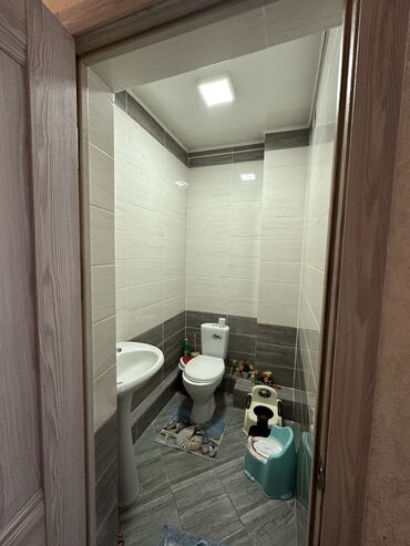 Продажа квартир: 3 комнаты, 105 м², Элитка, 7 этаж, Косметический ремонт at lalafo.kg — 9 Продажа квартир: 3 комнаты, 105 м², Элитка, 7 этаж, Косметический ремонт — 9