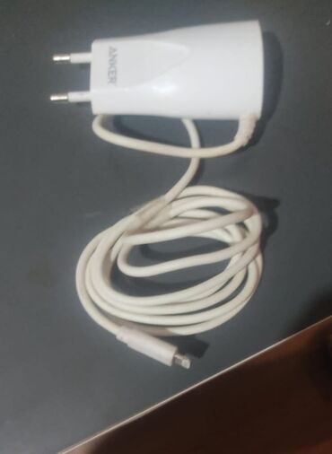 Adapterlər: Adapter Apple, 5 Vt, İşlənmiş