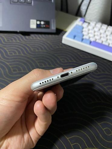 Apple iPhone: IPhone 8, Б/у, 64 ГБ, Белый, Чехол, 90 % — 9