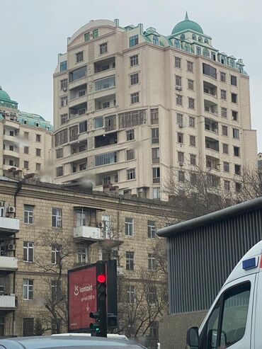 3 otaqlı, 78 kv. m, m. Nəriman Nərimanov