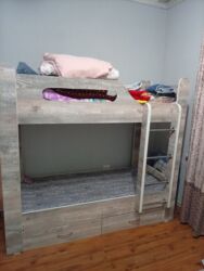 2 х ярусная кровать бу: Двухяросный детский кроват, ортодо Бир тактасы сынган озум 11000алгам