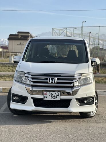 двигатель на степ: Honda Stepwgn: 2012 г., 2 л, Типтроник, Бензин, Минивэн