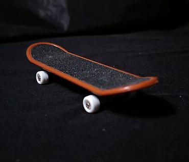 Barmaq skeytbordu (fingerboard) - Ölçü: standart barmaq skeytbordu
