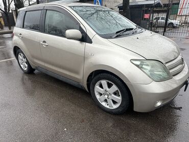 Toyota: Toyota ist: 2003 г., 1.5 л, Автомат, Бензин, Универсал