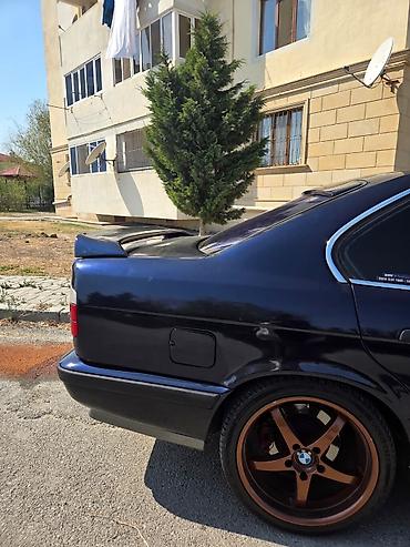 s clas guzgu: BMW E34 spoyler Schnitzer
Fiberglass birebir kopiya — 2