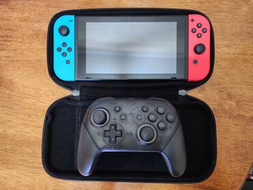 Жесткие диски, переносные винчестеры: Nintendo Switch с памятью 32 ГБ в комплекте 4 игры Состояние новой