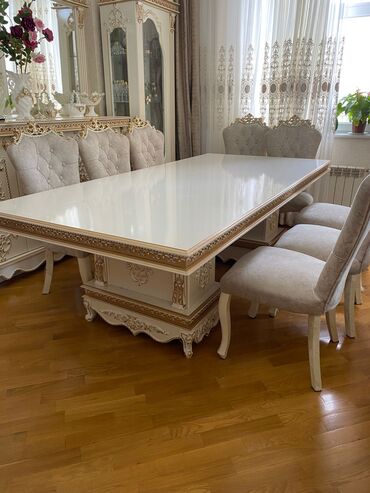 stol üsdü qaz: Qonaq otağı üçün, İşlənmiş, Açılmayan, Kvadrat masa, 8 stul