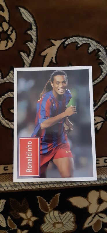 Kolleksiya kartları: Barselona azarkeşləri üçün kolleksiya — 13