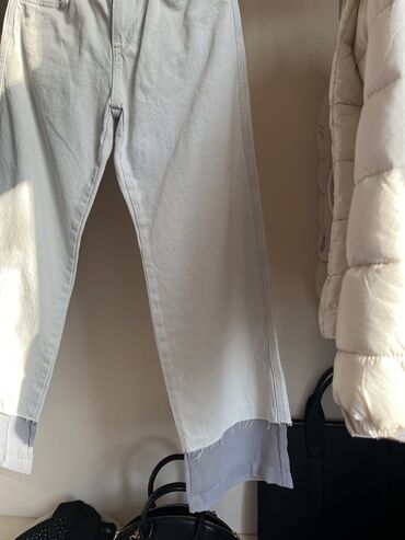 Women's Sneakers and athletic shoes: Zara cins şalvar 
Etek hissesi tül 
Tezedir — 8