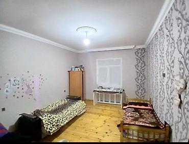 daş vallar: Xətai rayonu Baku Busun yaxınlıgında Polad Həşimov küçəsində 6 kürsüdə — 6