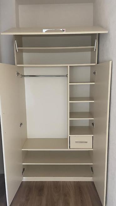 Mebel: 3 ay öncə hazırlanmış paltar dolabıdır, yeni mebel sifariş edildiyi — 1