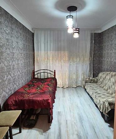 islenmis divan: Б/у, Односпальная кровать — 1