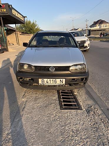 Volkswagen: Volkswagen Golf: 1992 г., 1.8 л, Механика, Бензин, Хэтчбэк — 2