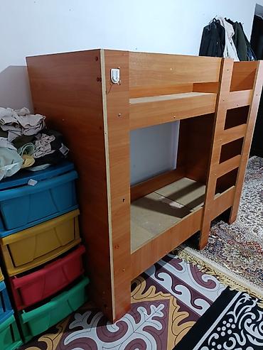 двух етажный кравать: Двухъярусная детская кровать из ЛДСП (цвет под бук/вишню) — 4