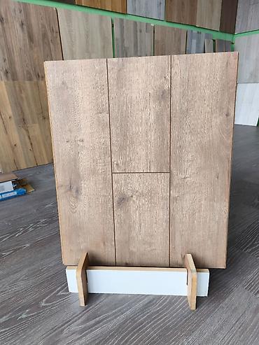 laminant: Taxta fakturalı döşəmə örtüyü – laminat panel nümunəsi - Təbii ağac — 1