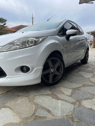 Ford Fiesta: 1.6 l | 2009 year 350000 km. Hatchback at lalafo.gr Ford Fiesta: 1.6 l | 2009 year 350000 km. Hatchback