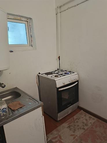 Həyət evləri və villaların satışı: 2 otaqlı, 35 kv. m, Orta təmir — 19