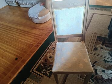 tek oturacaq: Qonaq otağı üçün, İşlənmiş, Qatlanmayan, rəng - Sarı Stul