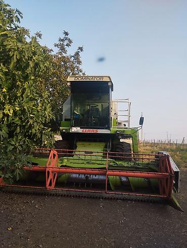 автомобиль базар: CLAAS Dominator 130 biçin kombaynı - Marka/model: CLAAS Dominator 130 — 2