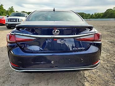 lexus is: Lexus ES: 2023 г., Автомат, Гибрид, Седан — 8