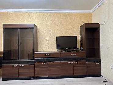 divarda kitab refleri: Mebel dəsti – ev və ofis üçün praktik seçim bu mebeller hamisi bir — 4