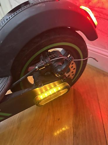 elektro skuter kredit: Acer elektrik skuter - Rəqəmsal LED ekran: sürət (km/saat), batareya — 2