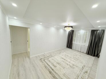 2 комнатная квартира бишкек цена: 3 бөлмө, 58 кв. м, 104-серия, 1 кабат, Евроремонт