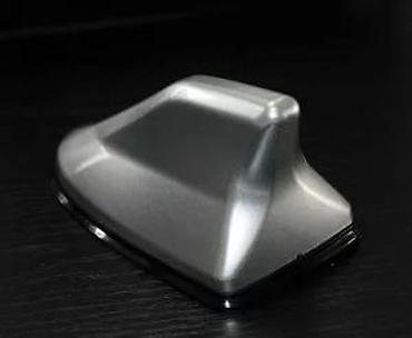 Tuning oprema: Auto antena “shark fin” (ajkulina peraja) - Tip: dekorativna/AM-FM — 12