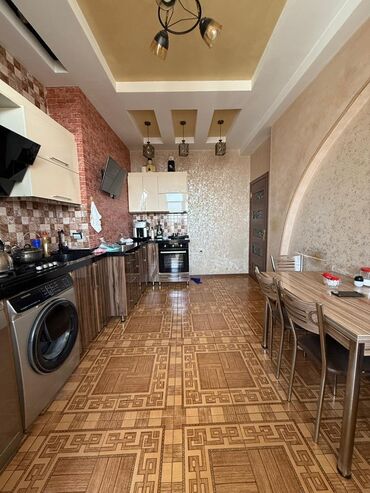 Sifarişlə qonaq dəstləri: Satılır: mənzilin geniş zalı və dəhlizi üçün nəzərdə tutulmuş daxili — 37