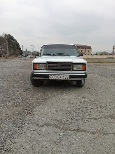 vaz 2107 oturacaqlari: VAZ (LADA) 2107: 1.6 l | 2008 il | 250000 km Sedan