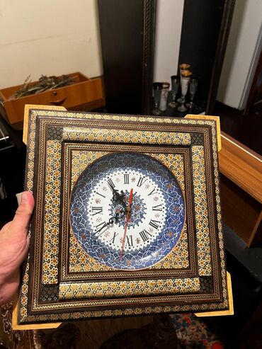 Masa və oturacaq dəstləri: Qonaq otağı üçün, İşlənmiş, Açılmayan, Kvadrat masa, 4 stul — 8